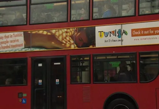 TUNEZJA PRZYCIĄGA TURYSTÓW KONTROWERSYJNĄ KAMPANIĄ PROMOCYJNĄ